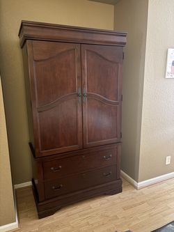 Cherry Wood Traditional Style Armoire