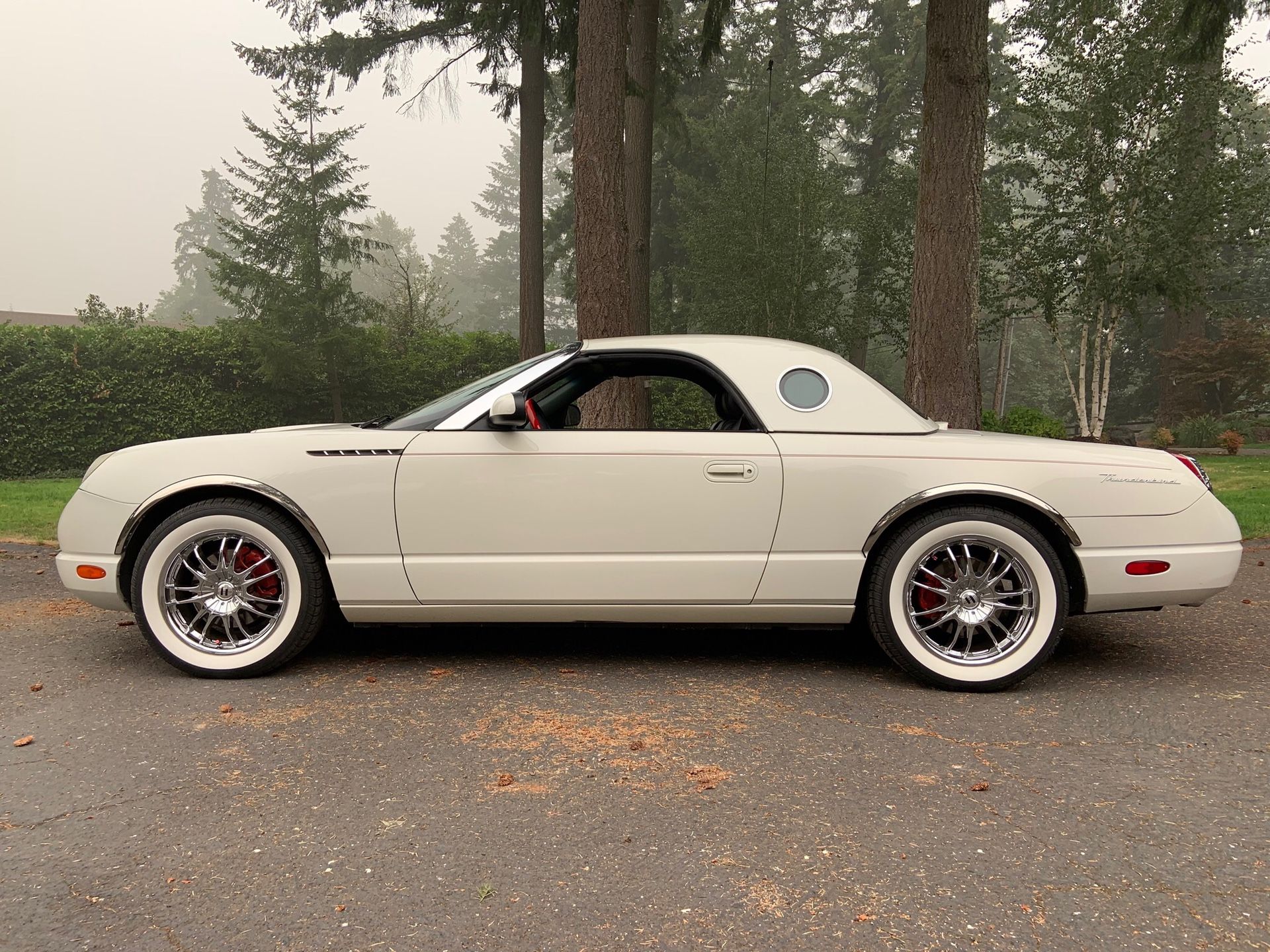 2002 Ford Thunderbird