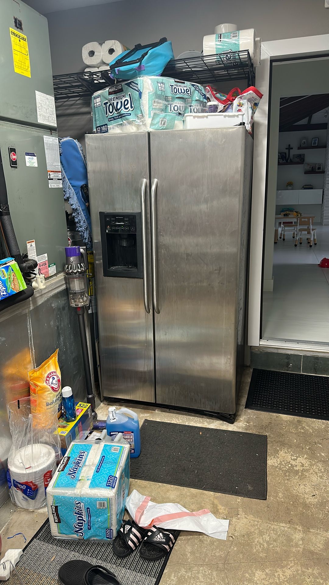 GE Refrigerator & Freezer  For Sale