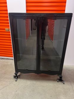 Vitrine cabinet  solid wood 🪵