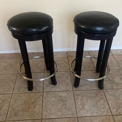 Set of 2 Stools 