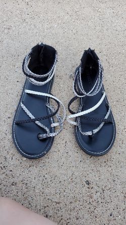 Girls black sandals