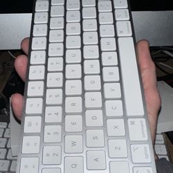 Magic Keyboard 