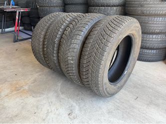 245/60/18 Michelin