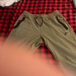 Green Nike Joggers 