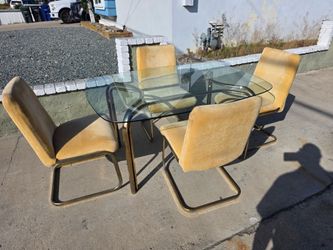Mid Century Dining room table and chairs