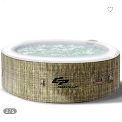 Hot Tub / Pool