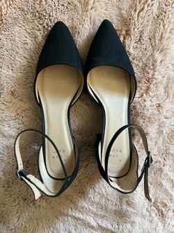 Pointed toe heels