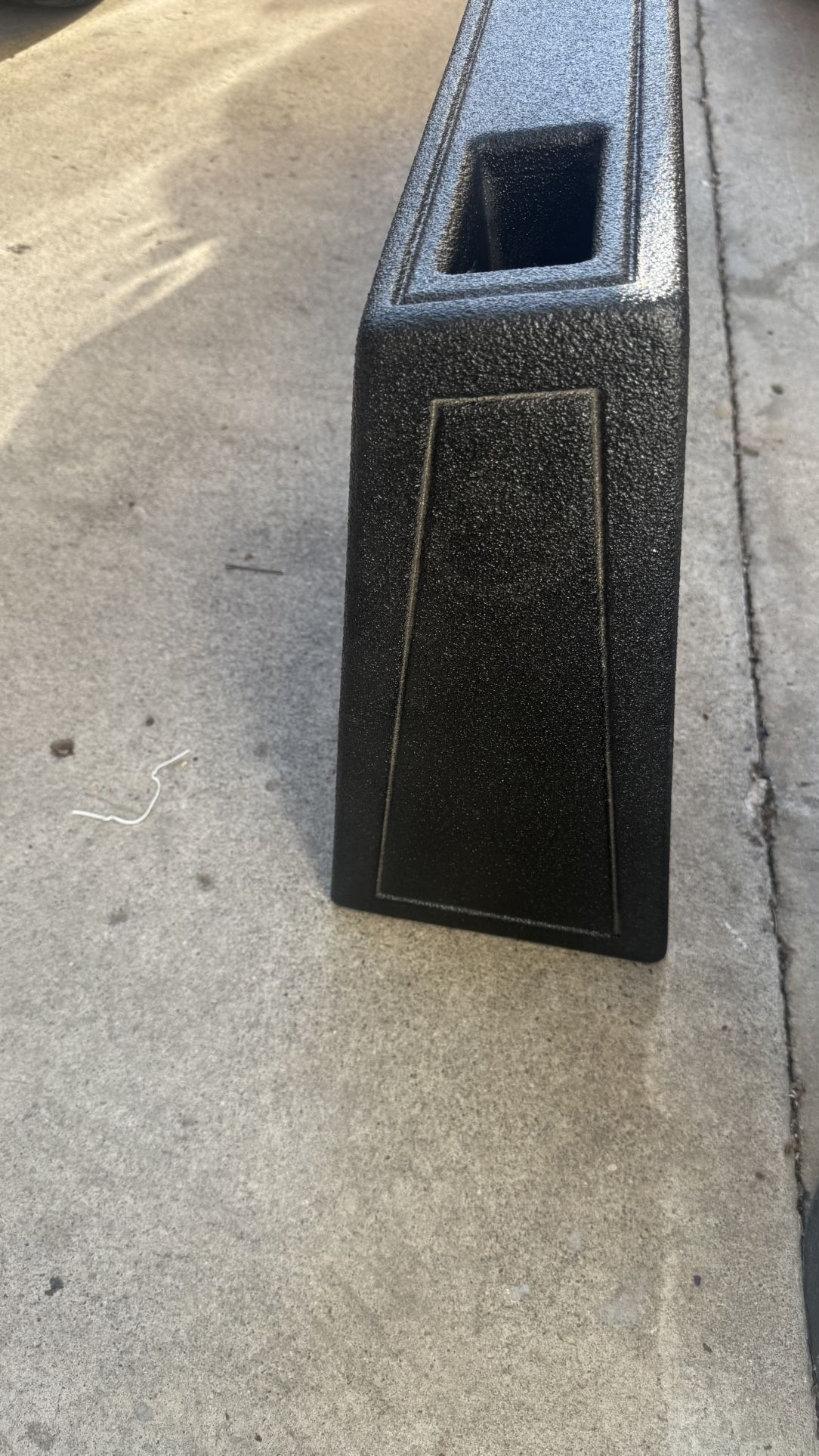 Subwoofer Box 12” For Gmc Vehicles