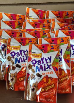 Friskies party mix cat treats