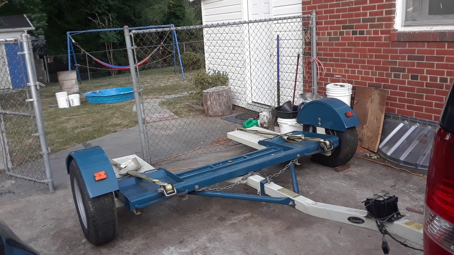 tow dolly leonard 2013 i use this few times dont need it any more 950.00 cash......if you want to tow a car i have the dolly and the truck