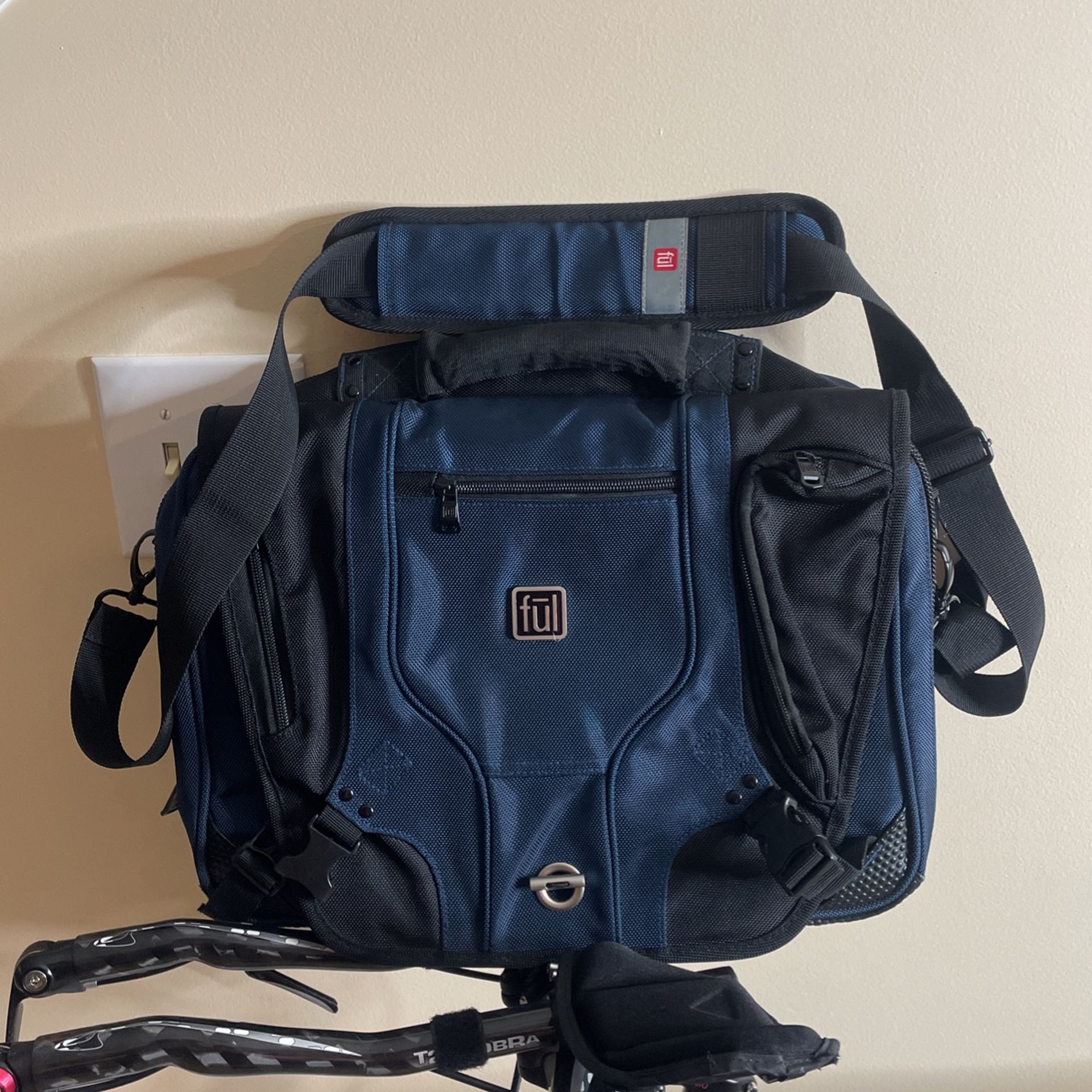 FUL LAPTOP BAG