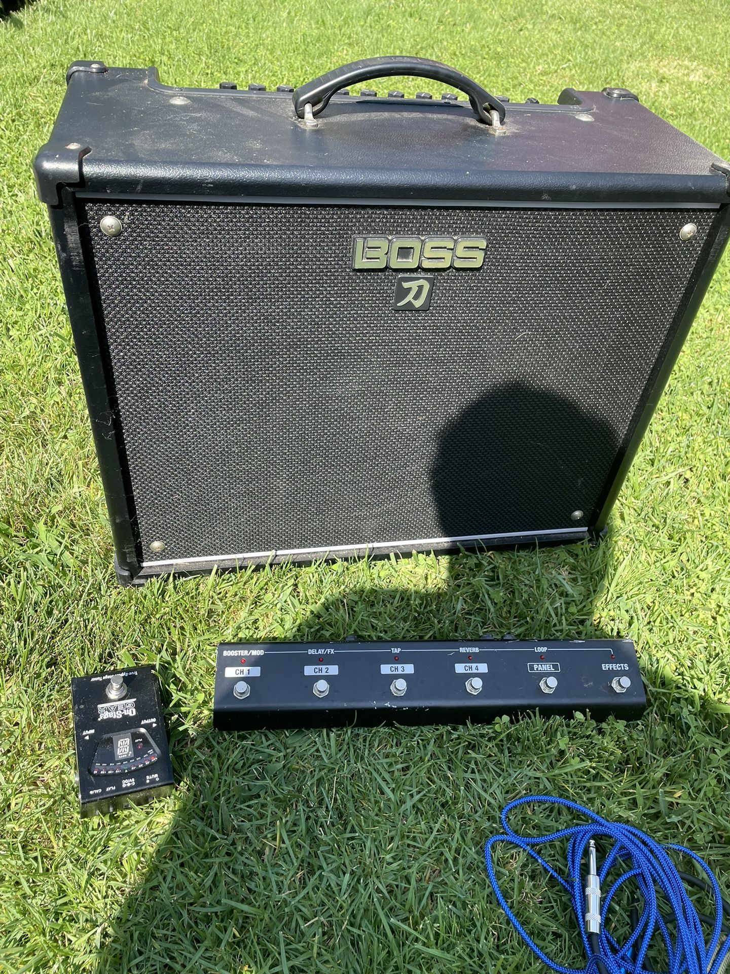 Boss Ktn 100 Model Amp + Boss Pedal Tuner Chords