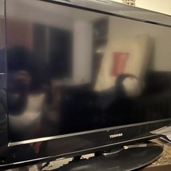32” Toshiba TV