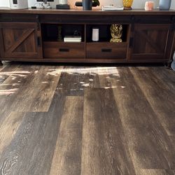 Farmhouse TV consule for TVs up to 85"