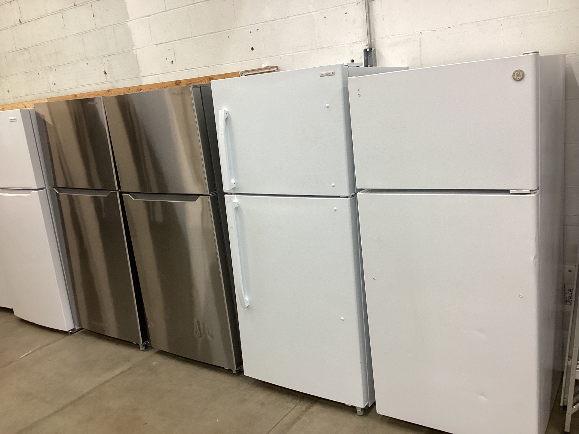 Ge, Whirlpool, Frigidaire, Insignia Refrigerator New Scratch And Dent Starting At $399