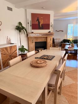 Pottery barn reed extendable dining table w 6 chairs