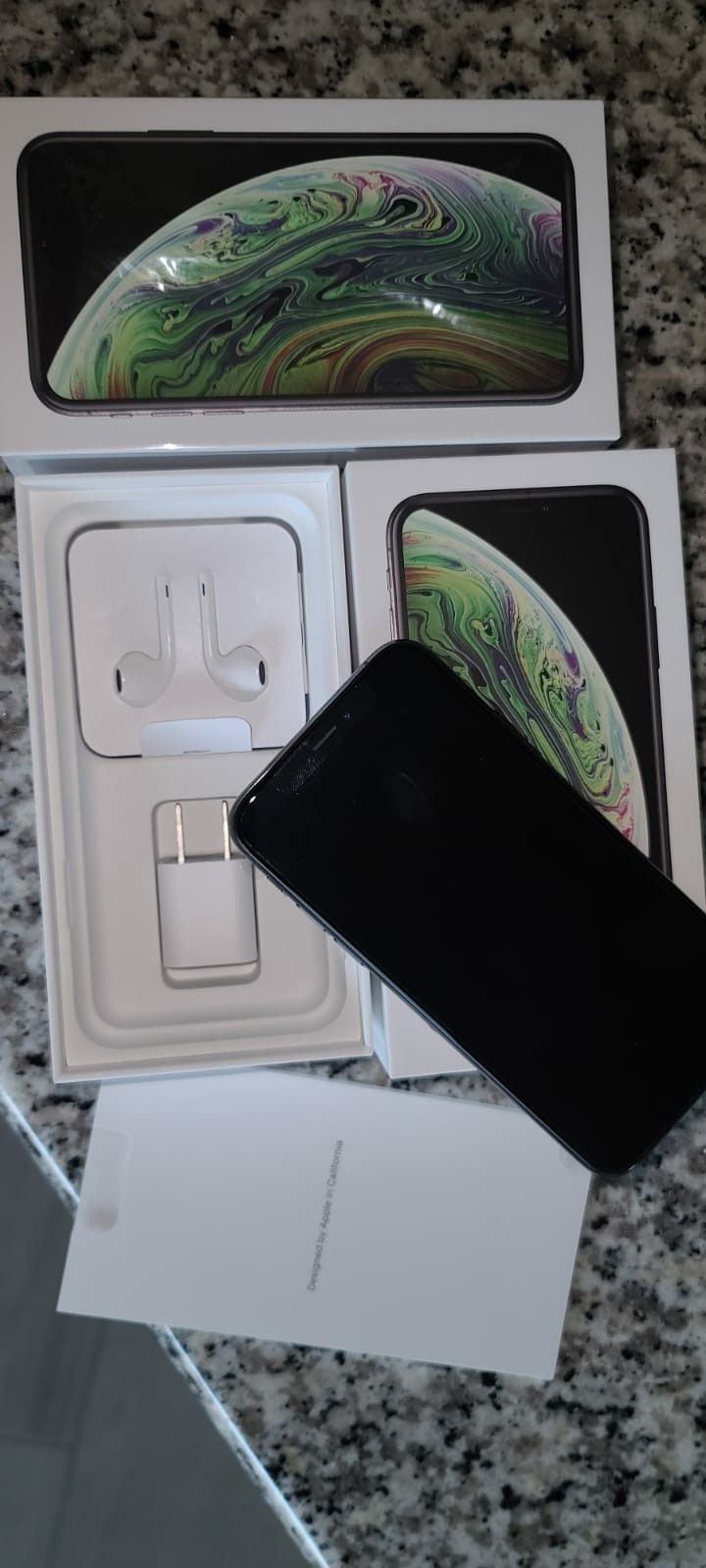 NEW IPHONE XS MAX 64 GB UNLOCKED