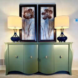 🔆🔆IMPORTED ITALIAN SERPENTINE MCM sideboard/dresser/buffet/tv Stand/credenza/server/vanity