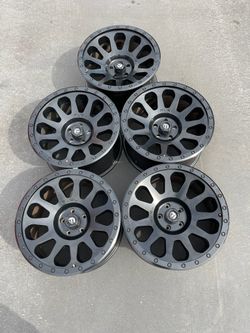 Fuel Vector 5x5 20” Wheels