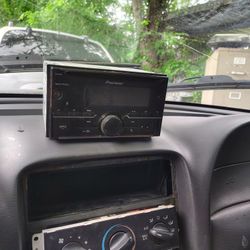 Pioneer CD Receiver 