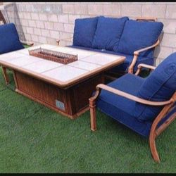 Patio Furniture Good Condition 