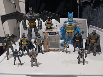 Articulated Batman set action figures.  good Condition.  and FUNKO POP " SCARECROW IMPOSTER" figure.