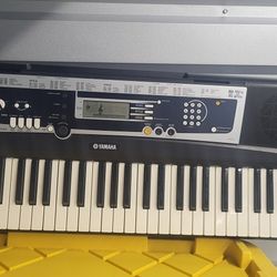 Yamaha Keyboard
