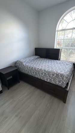 Queen Bed With Night Stand
