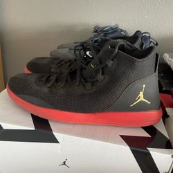 Jordan Trainer   Size 11.5
