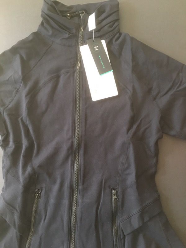 Lululemon Hustle In Your Bustle Jacket sz 8