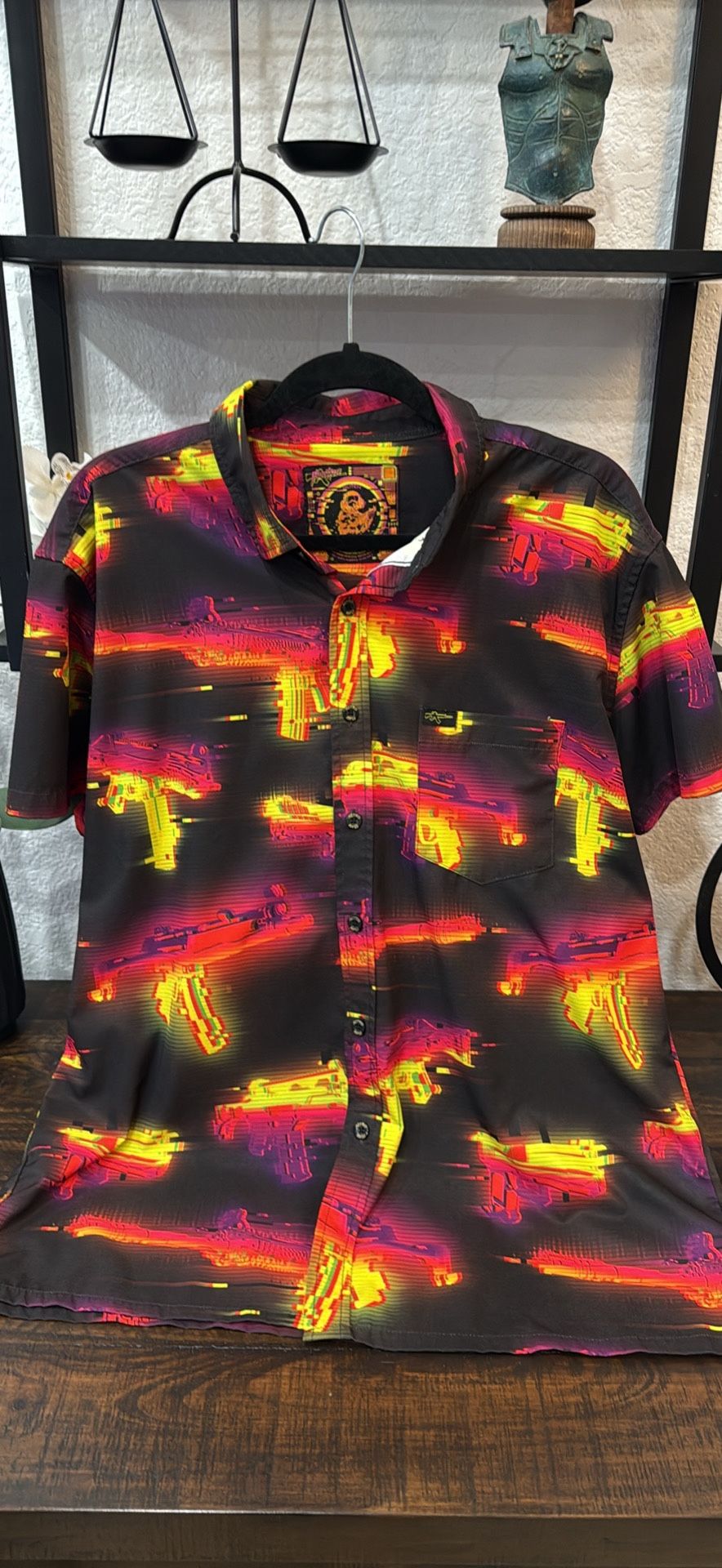 Men’s Retro Rifle Button Down Shorts XL