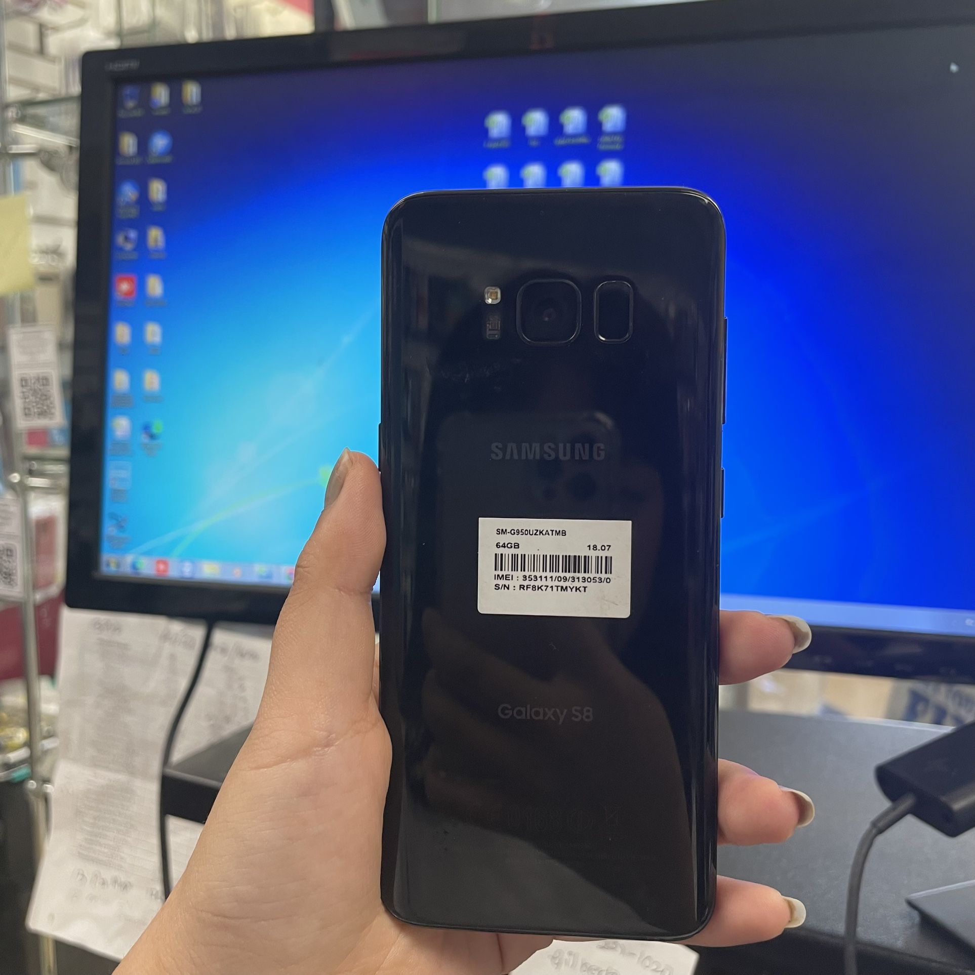 Samsung Galaxy S9 | Unlocked | Comes with store warranty| Free Cable & Charger | Unlocked | Comes with store warranty| Free Cable & Charger
