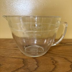 Vintage Anchor Hocking 8 Cup Measuring/ Batter Cup.      P