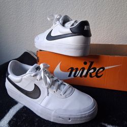 Nike Court Shot Mens Size8