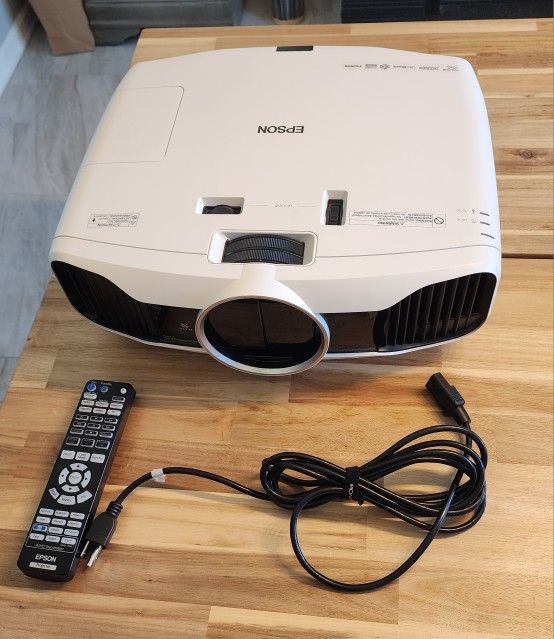 Epson 5030ub Home Theater Projector