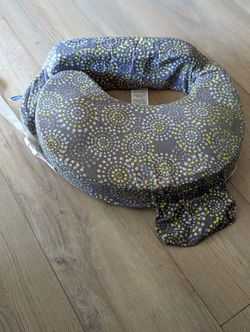 My Brest Friend Nursing Pillow