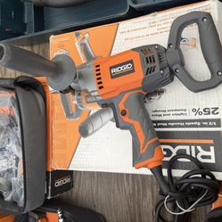 RIDGID 9 Amp Corded 1/2 in. Spade Handle Mud Mixer