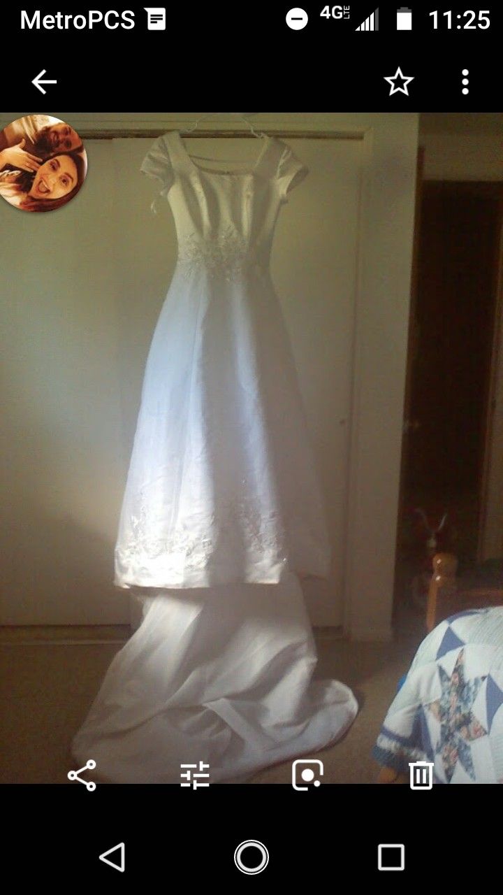 Wedding dress size 4