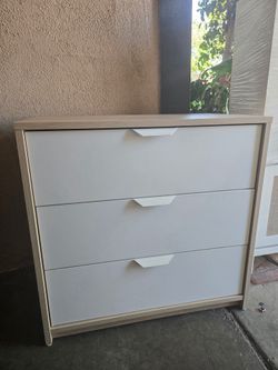 Storage dresser