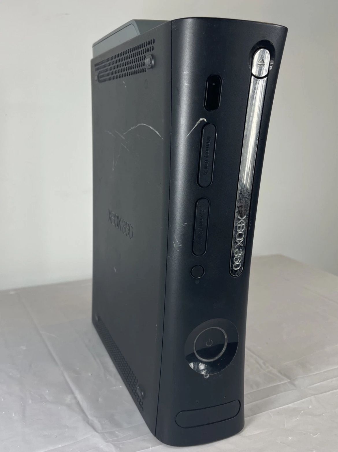 20GB Xbox 360 Black Console Only Tested And Working Great.