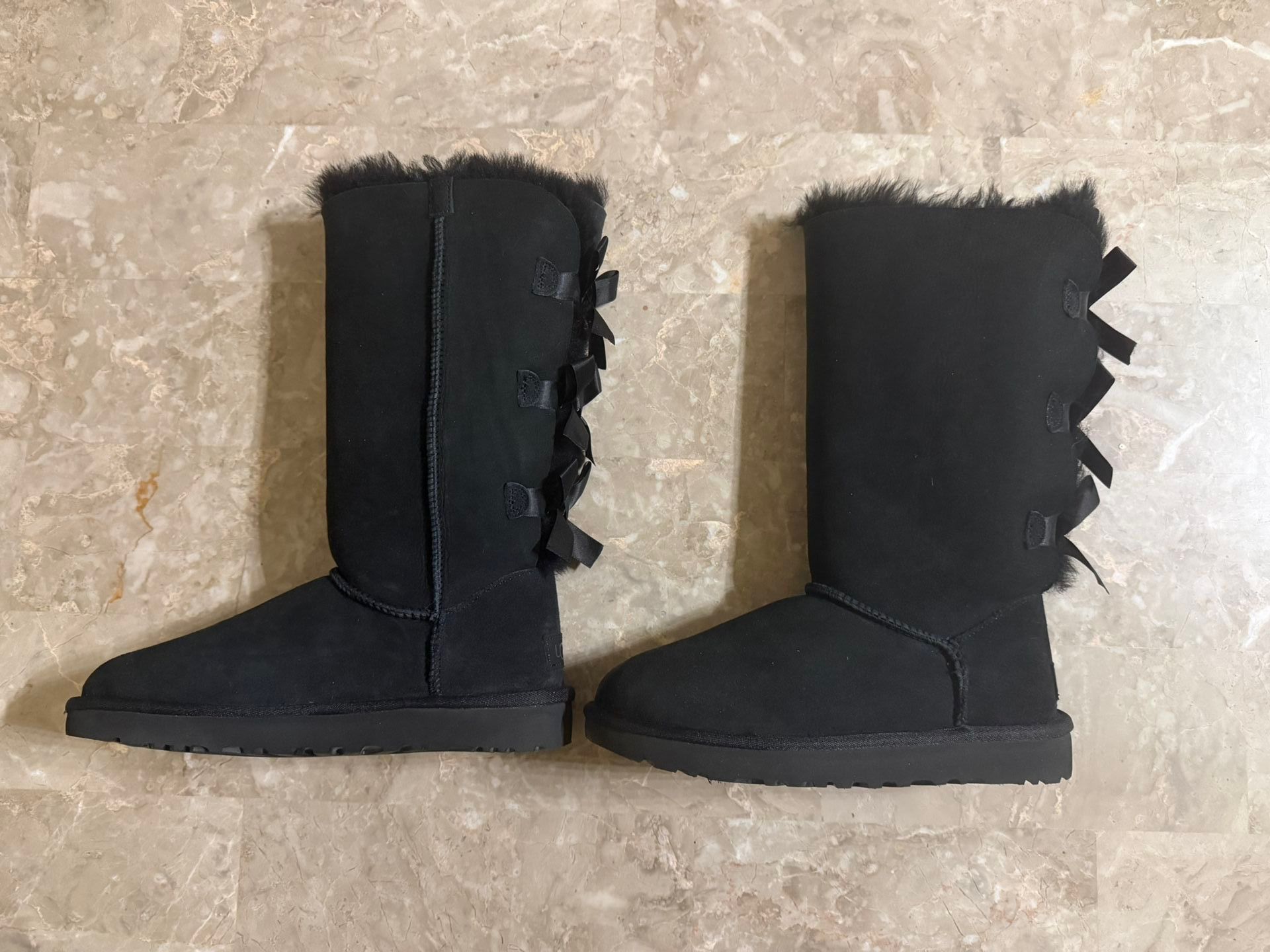 UGG Female Blk Boots