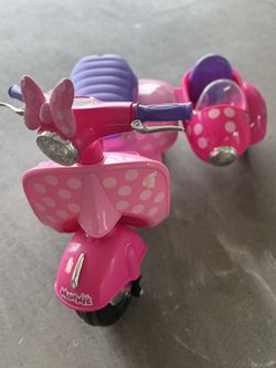 Minnie Mouse Happy Helpers Scooter with Sidecar- Used By Like NEW
