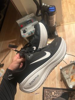 Nike ZoomX Max (Barely Used) Size 10.5 M