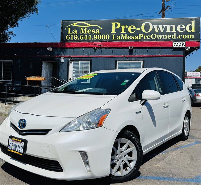 2013 Toyota Prius v Three