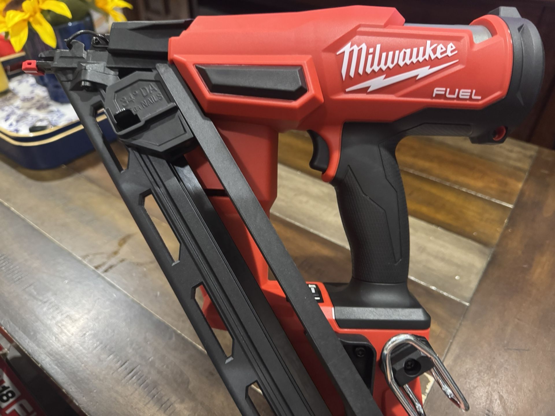 Milwaukee 15 GAUGE FINISH NAILER