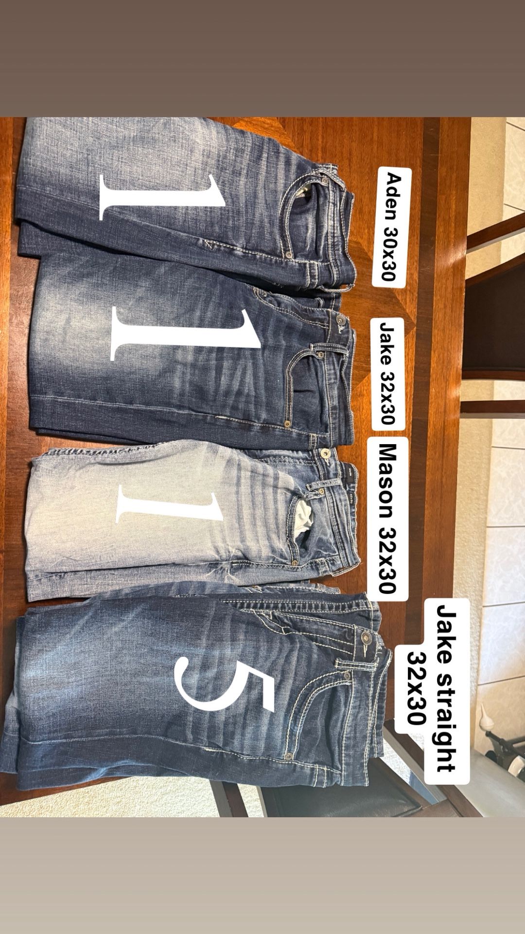 Buckle Jeans READ DESCRIPTION
