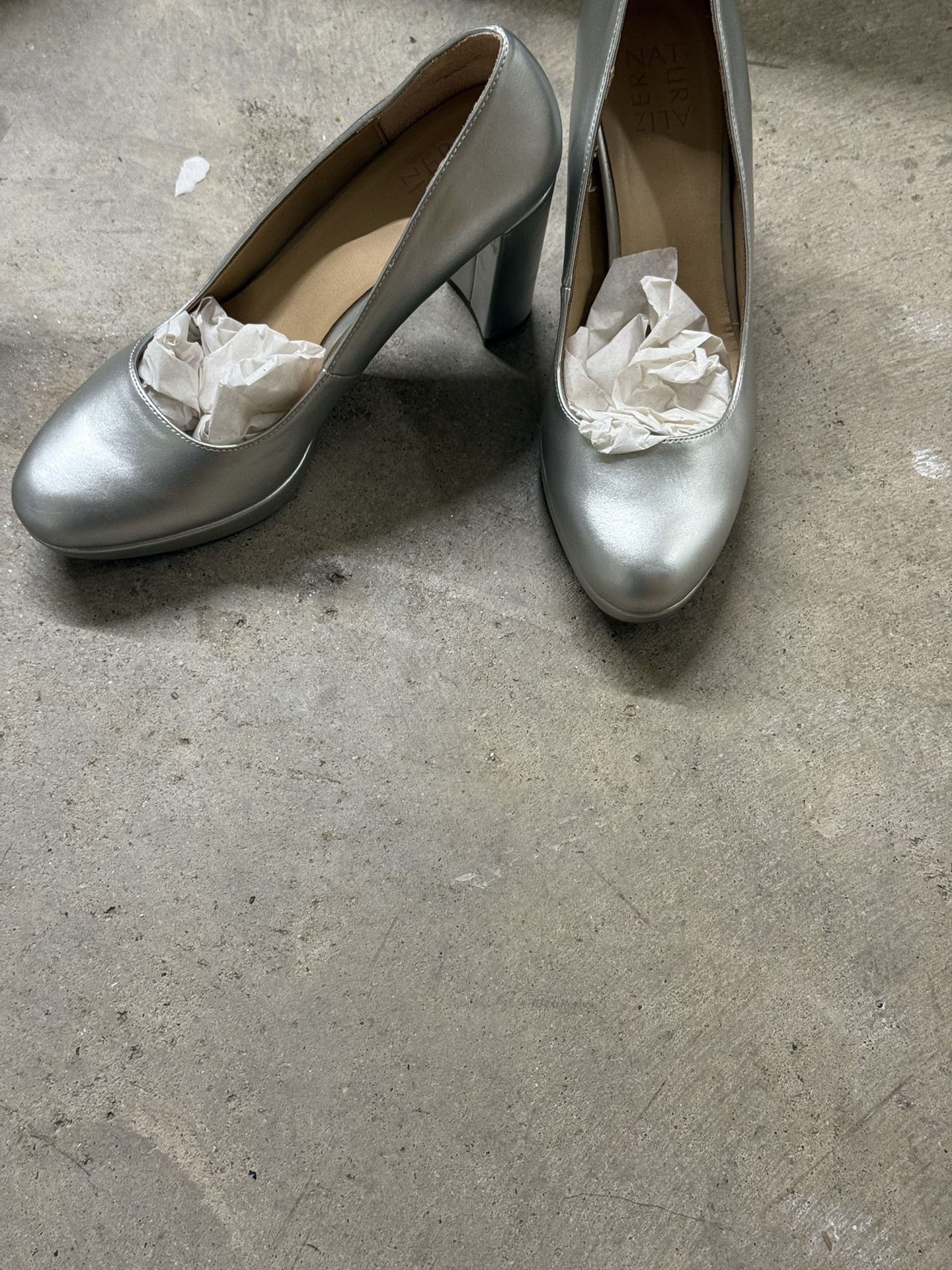 Women’s Shoes Size 9