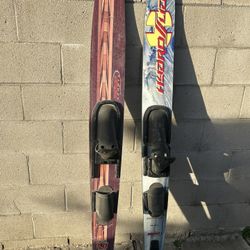 Water Skis 