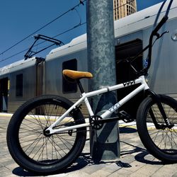 CULT Gateway 20.5 BMX